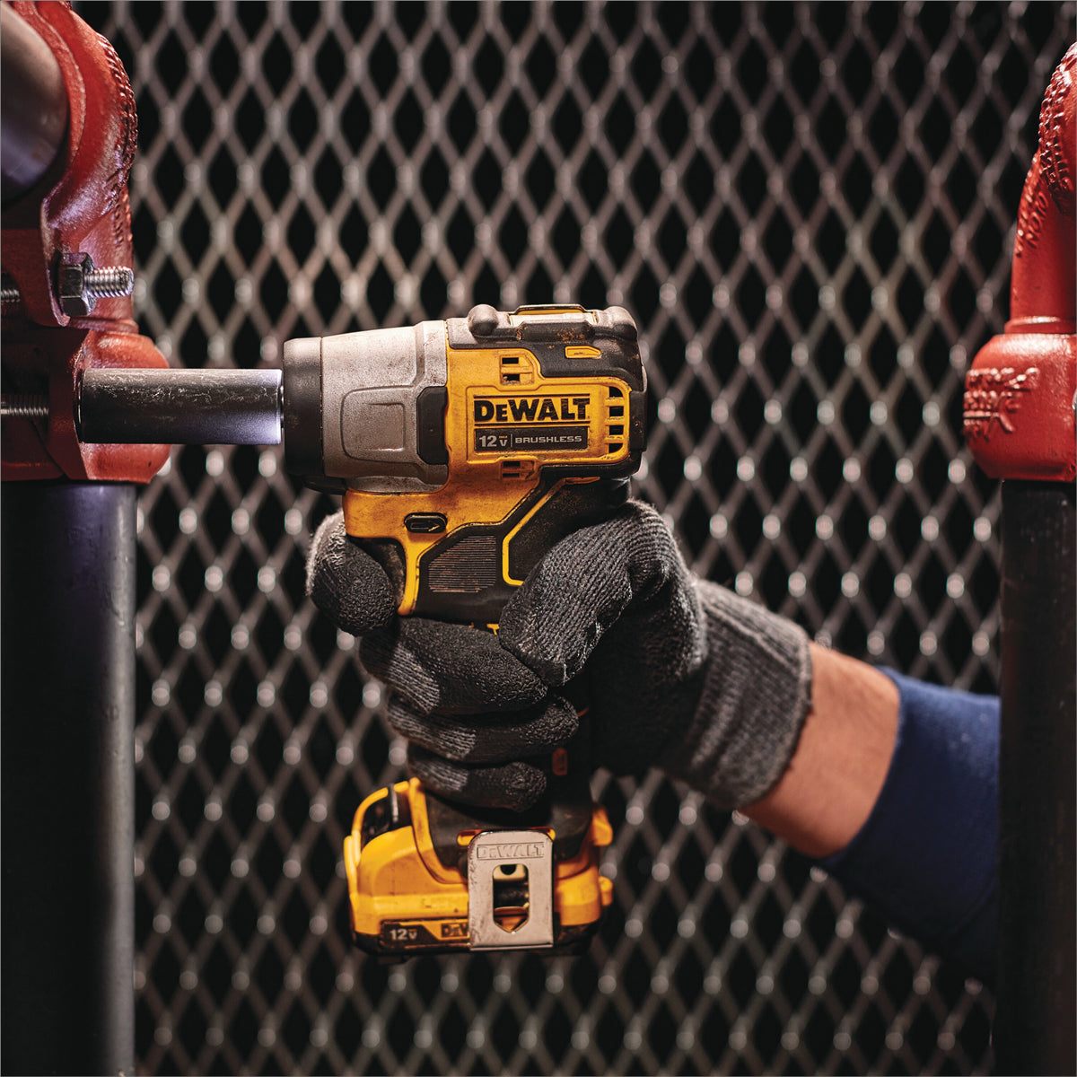 12V MAX Brushless Impact Wrench Kit (Xtreme) - DCF902F2